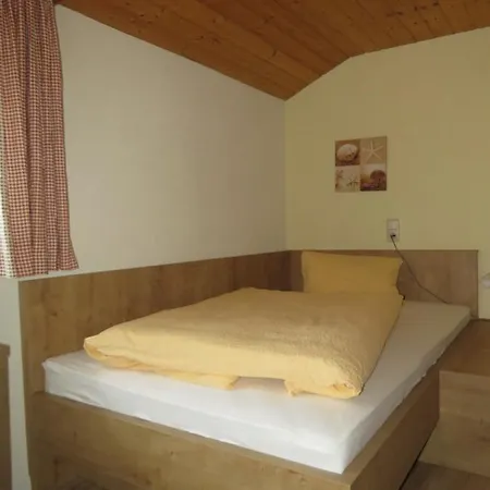 Birgit Apartment *